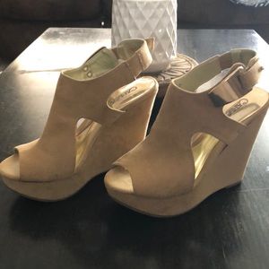 Carlos by Carlos Santa Wedge Heels